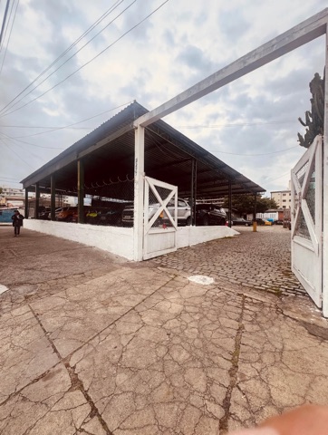 Galpão / Barracão com 571m², para alugar, no bairro Centro em Cabo Frio