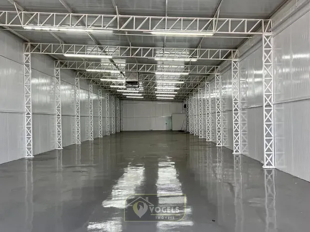 Galpão / Barracão com 987m², para alugar, no bairro Residencial dos Imigrantes em Holambra
