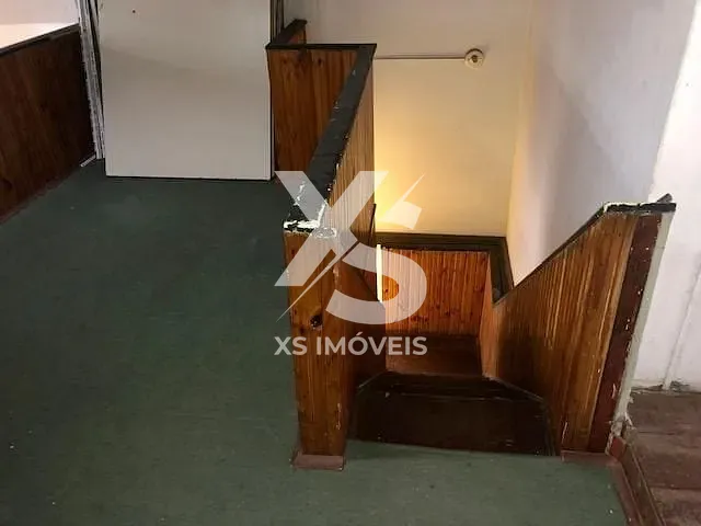 Terreno com 360m², à venda, no bairro Rebouças em Curitiba