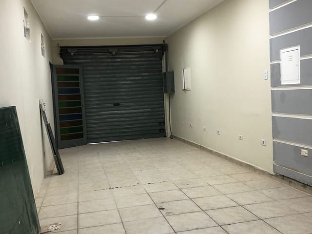 Foto do Sala - 🌟 Espaço Versátil no Belém: Salão de 100m² Pronto Para Seu Negócio, a 850m da Estação! 🚆🌟 2 salas, 2 banheiros | Organização Imobiliária Açores