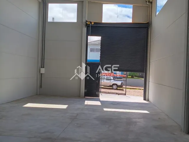 Galpão / Barracão com 217m², para alugar, no bairro Parque Redenção em Erechim