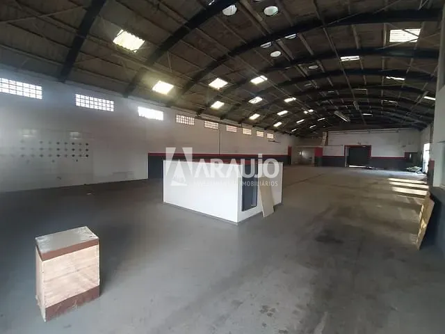 Galpão / Barracão com 1332m², à venda, no bairro São Judas em Itajaí