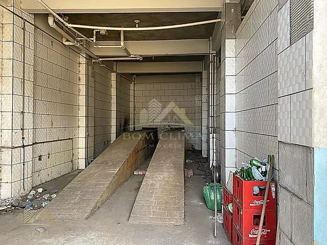Galpão / Barracão com 350m², para alugar, no bairro Democrata em Juiz de Fora