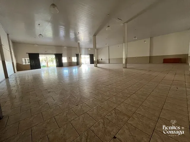 Galpão / Barracão com 800m², à venda, no bairro Jardim Diamante em Maringá