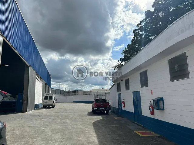 Galpão / Barracão à venda, no bairro Vila Varela em Poá