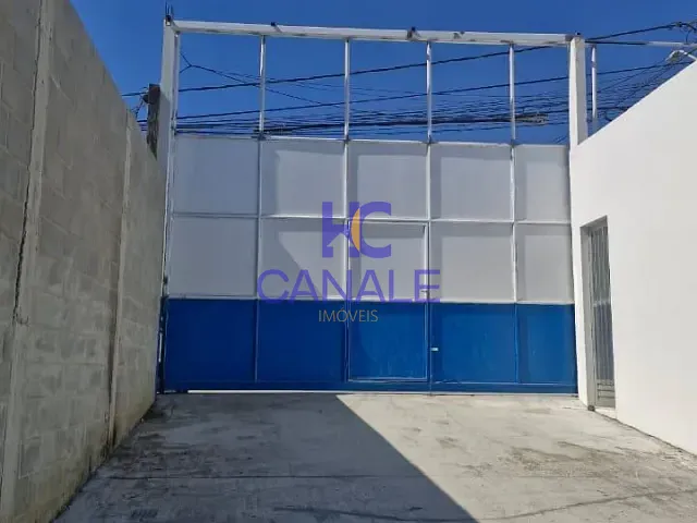 Galpão / Barracão com 432m², para alugar, no bairro Paciência em Rio de Janeiro