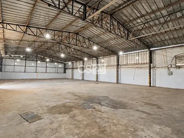 Galpão / Barracão com 1000m², para alugar, no bairro Rodocentro em Londrina