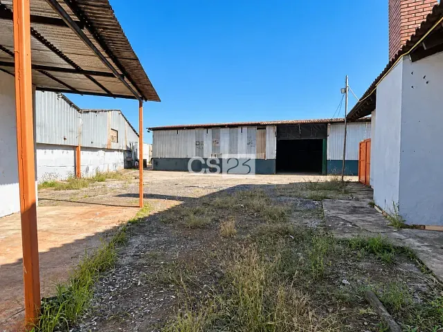 Galpão / Barracão com 1000m², para alugar, no bairro Rodocentro em Londrina