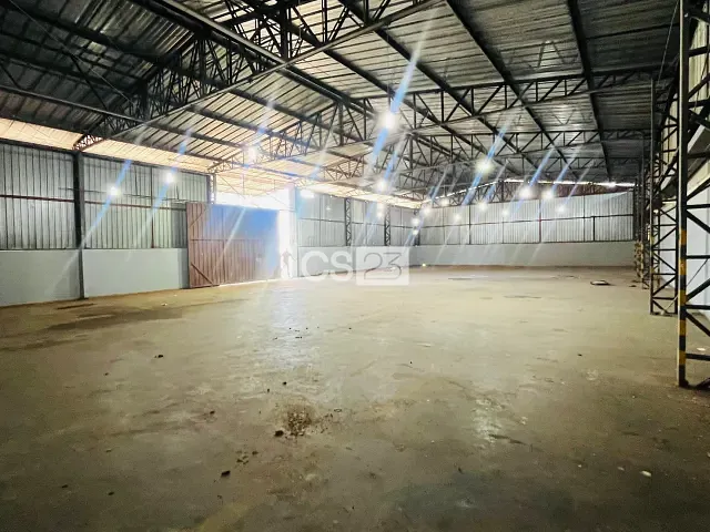 Galpão / Barracão com 1000m², para alugar, no bairro Rodocentro em Londrina