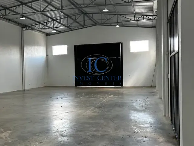 Galpão / Barracão com 610m², para alugar, no bairro Castelo Branco - Din em Indaiatuba