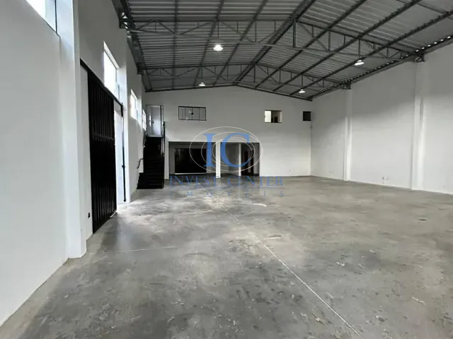 Galpão / Barracão com 610m², para alugar, no bairro Castelo Branco - Din em Indaiatuba