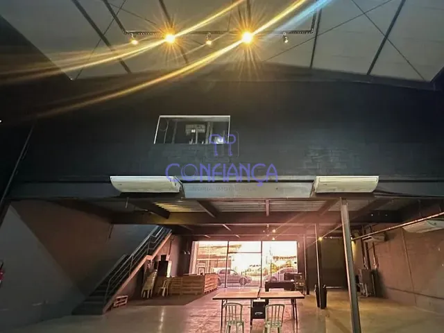 Galpão / Barracão com 800m², para alugar, no bairro Campo Grande em Rio de Janeiro