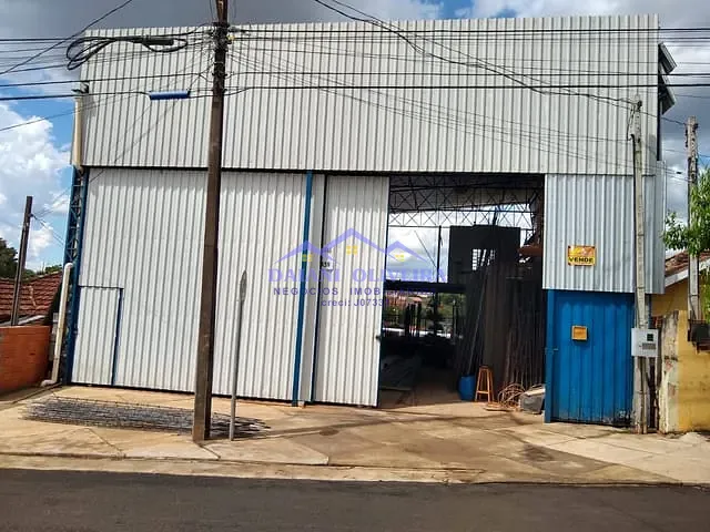 Galpão / Barracão à venda, no bairro CENTRO em Cambará