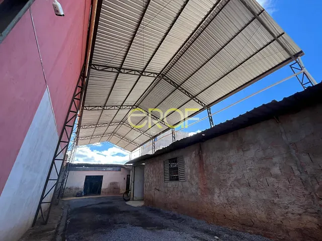 Galpão / Barracão com 260m², à venda, no bairro Formosinha em Formosa