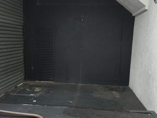 Galpão / Barracão com 280m², para alugar, no bairro Jardim Santa Adélia em São Paulo