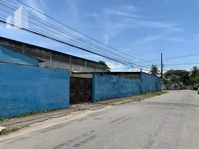 Galpão / Barracão com 480m², à venda, no bairro Moquetá em Nova Iguaçu