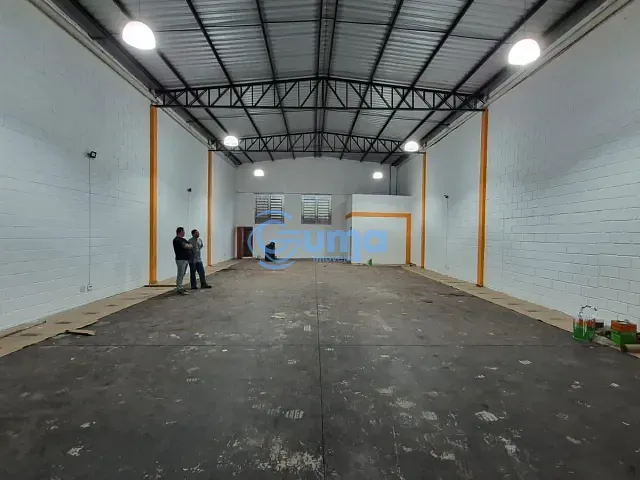 Galpão / Barracão com 250m², para alugar, no bairro Vila Santa Libânia em Bragança Paulista
