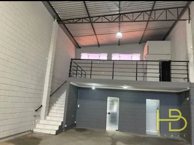 Galpão / Barracão à venda ou para alugar, no bairro Jardim Tulipas em Sorocaba