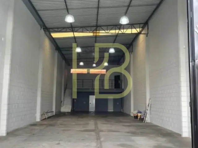 Galpão / Barracão à venda ou para alugar, no bairro Jardim Tulipas em Sorocaba