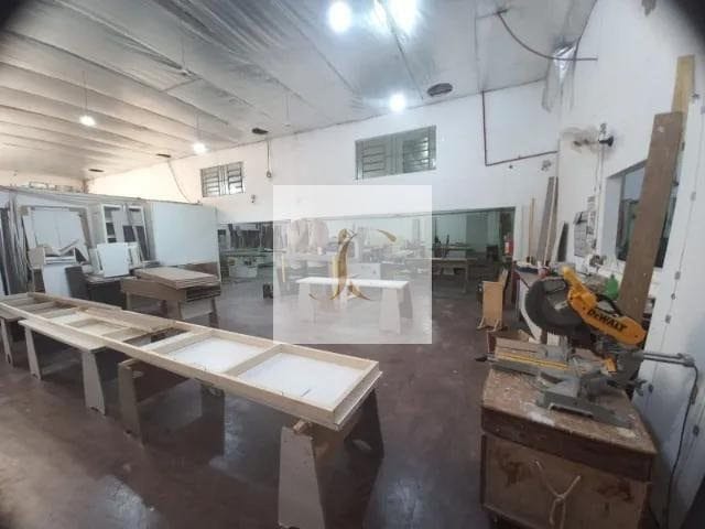 Galpão / Barracão com 1800m², à venda, no bairro Ponte Nova em Várzea Grande