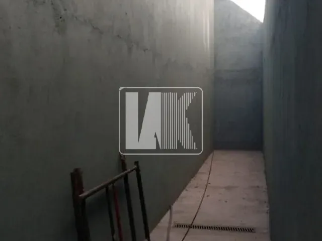 Galpão / Barracão com 273m², para alugar, no bairro Vila Sacadura Cabral em Santo André