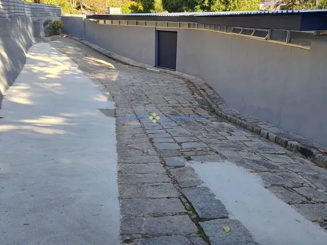 Galpão / Barracão para alugar, no bairro Corrêas em Petrópolis