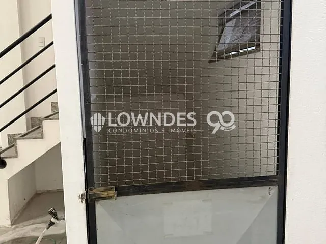 Galpão / Barracão com 500m², para alugar, no bairro Olaria em Rio de Janeiro