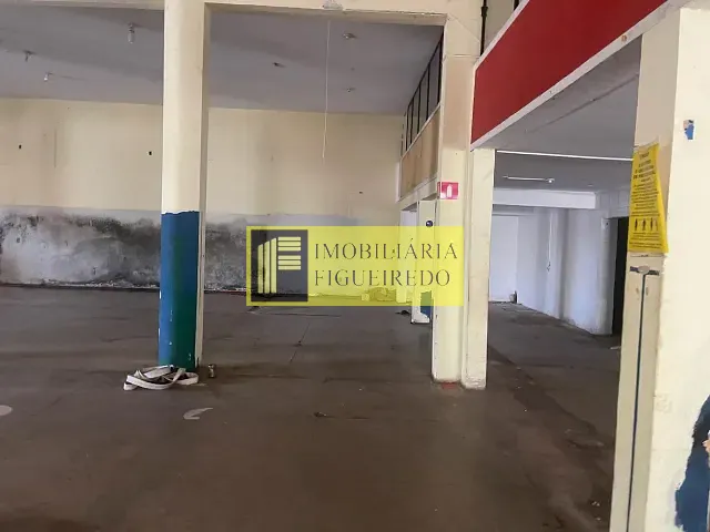 Galpão / Barracão com 1300m², para alugar, no bairro Vila Curti em São José do Rio Preto