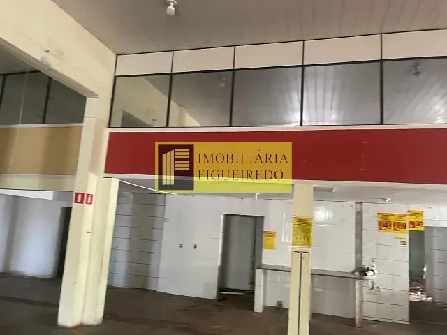Galpão / Barracão com 1300m², para alugar, no bairro Vila Curti em São José do Rio Preto