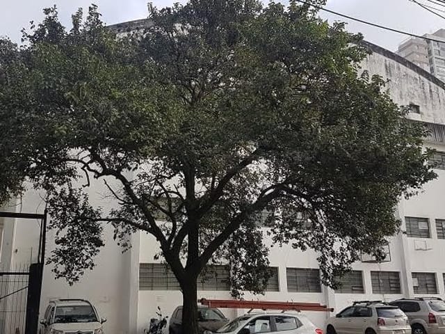 Galpão / Barracão com 2720m², à venda ou para alugar, no bairro Água Branca em São Paulo
