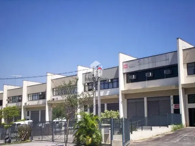 Galpão / Barracão com 1403m², para alugar, no bairro Tamboré em Barueri