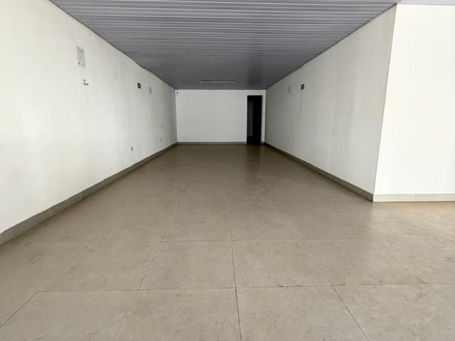 Galpão / Barracão para alugar, no bairro Setor Bueno em Goiânia