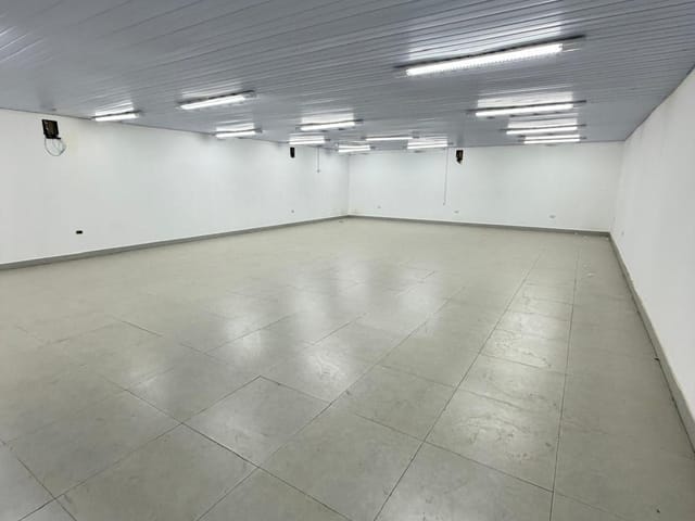 Galpão / Barracão para alugar, no bairro Setor Bueno em Goiânia