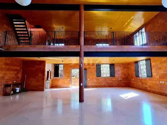 Galpão / Barracão com 4409m² 2 quartos e 3 banheiros, à venda, no bairro Green valey em Botucatu