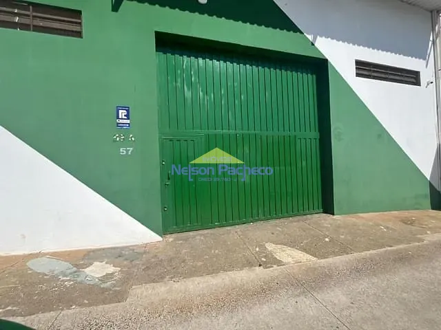 Galpão / Barracão com 4207m², para alugar, no bairro Jardim Santa Teresinha em Capivari