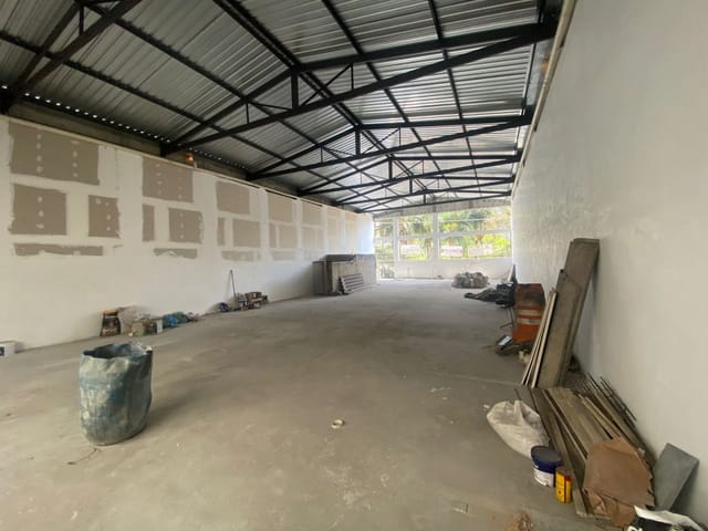 Galpão / Barracão com 225m², para alugar, no bairro Jardim Figueira Grande em São Paulo