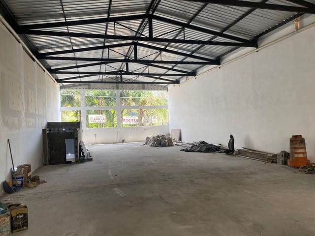 Galpão / Barracão com 225m², para alugar, no bairro Jardim Figueira Grande em São Paulo