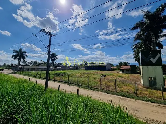 Galpão / Barracão com 6200m², para alugar, no bairro Veloso em Roseira