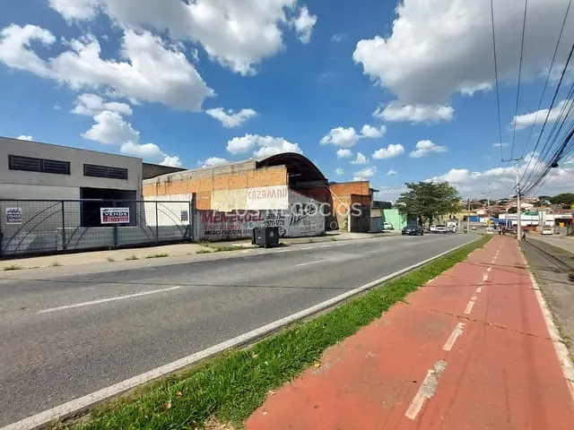 Galpão / Barracão com 242m² 1 quarto e 1 banheiro, à venda, no bairro Jardim Santa Bárbara em Sorocaba