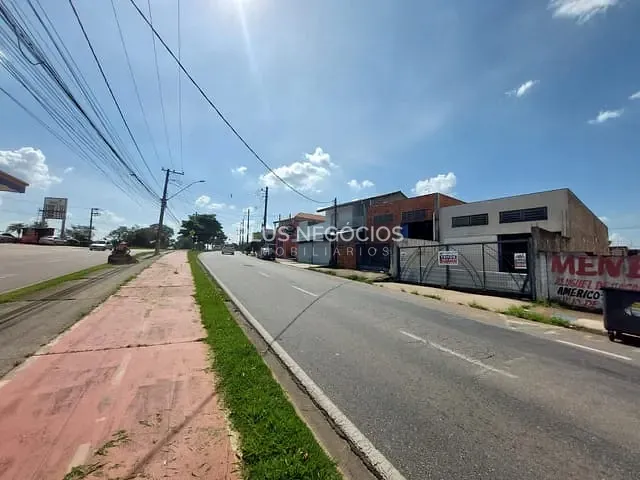 Galpão / Barracão com 242m² 1 quarto e 1 banheiro, à venda, no bairro Jardim Santa Bárbara em Sorocaba