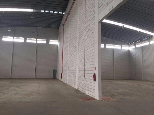 Foto do Galpão / Barracão - Galpão para alugar, 2230 m² por R$ 39.800,00/mês - Chácaras Reunidas - São José dos Campos/SP | RUSSI IMÓVEIS