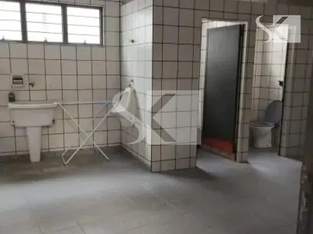 Galpão / Barracão à venda ou para alugar, no bairro Jardim São Carlos em Sorocaba