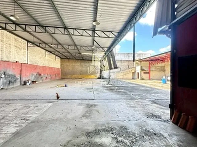 Galpão / Barracão à venda ou para alugar, no bairro Santa Mônica em Belo Horizonte