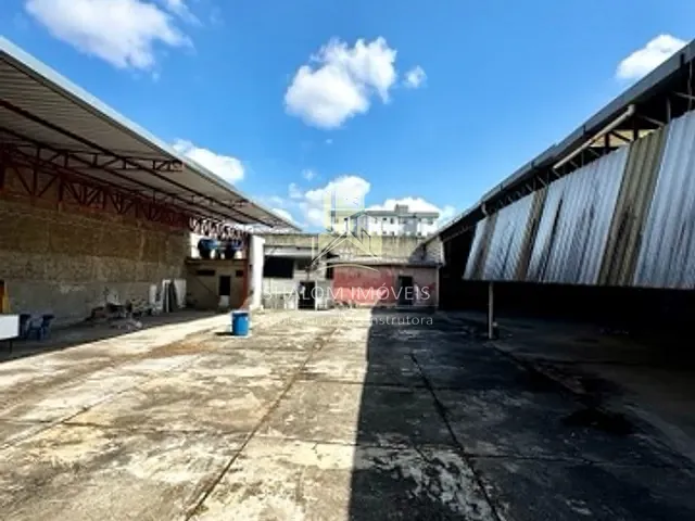 Galpão / Barracão à venda ou para alugar, no bairro Santa Mônica em Belo Horizonte
