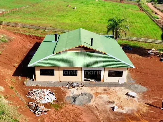 Galpão / Barracão com 300m², para alugar, no bairro Trevo em Chapecó