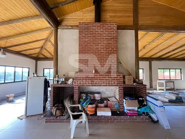 Galpão / Barracão com 300m², para alugar, no bairro Trevo em Chapecó