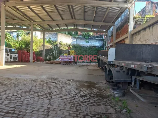 Galpão / Barracão com 1172m², para alugar, no bairro Malhado em Ilhéus