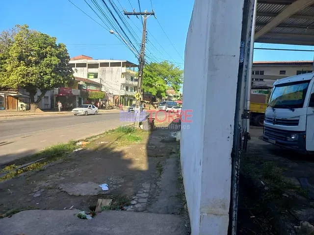 Galpão / Barracão com 1172m², para alugar, no bairro Malhado em Ilhéus