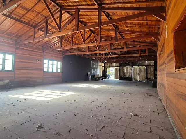Galpão / Barracão com 460m², para alugar, no bairro Vila Faustina II em Valinhos