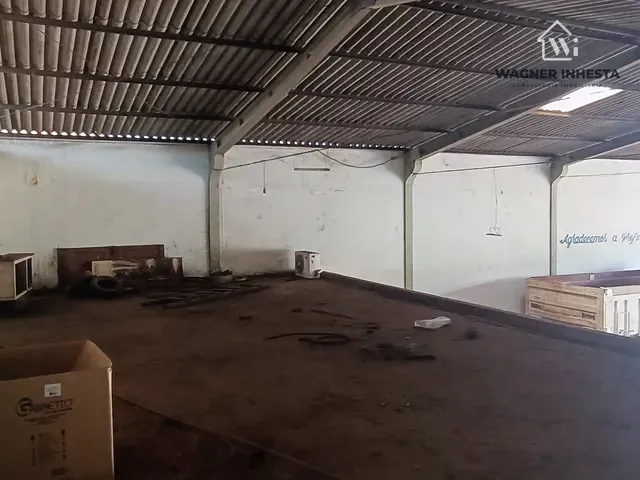 Galpão / Barracão com 635m², à venda, no bairro Parque Residencial Eldorado em Maringá